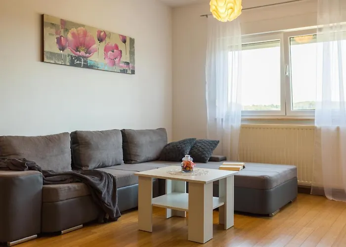 Apartman E&T ****