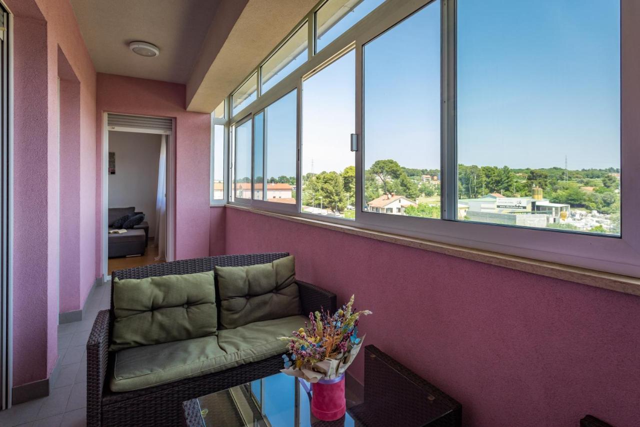 Apartment E&t **** *